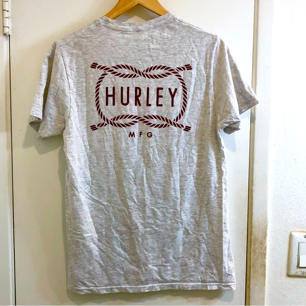 Hurley Cowboy Rope Logo T-Shirt. Gray W/ Burgundy Graphics. Size Small.